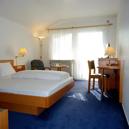 Hotel Garni Eden 3*